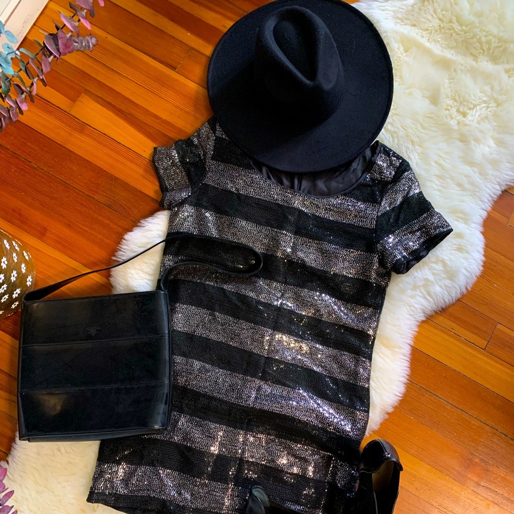 Black boater hat